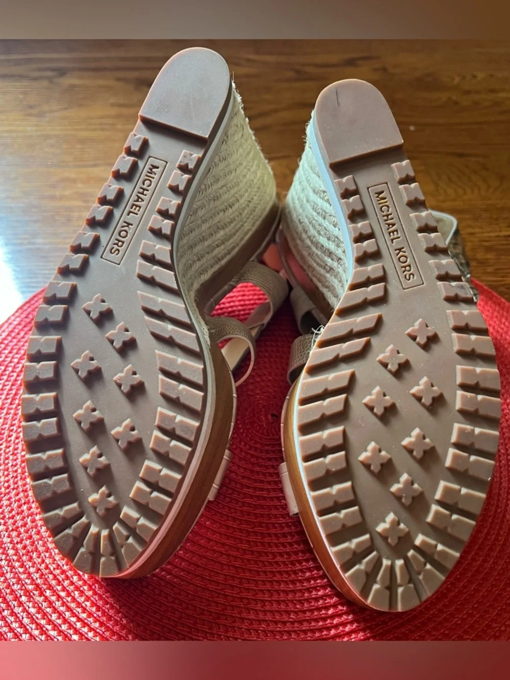 Michael Kors Mackay Wedge Wome Snake-Print Sandals- Like New - Picture 9 of 11